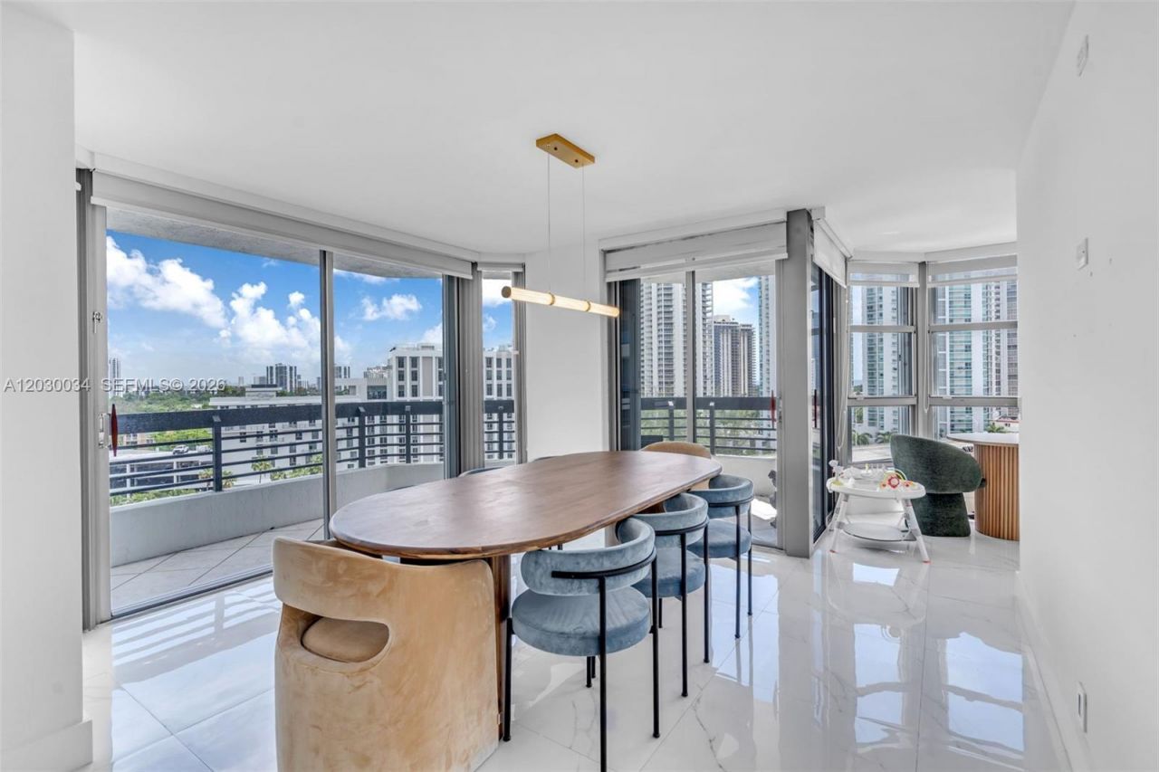 3500 Mystic Pointe Dr , Unit 1205, Aventura, FL 33180 Photo