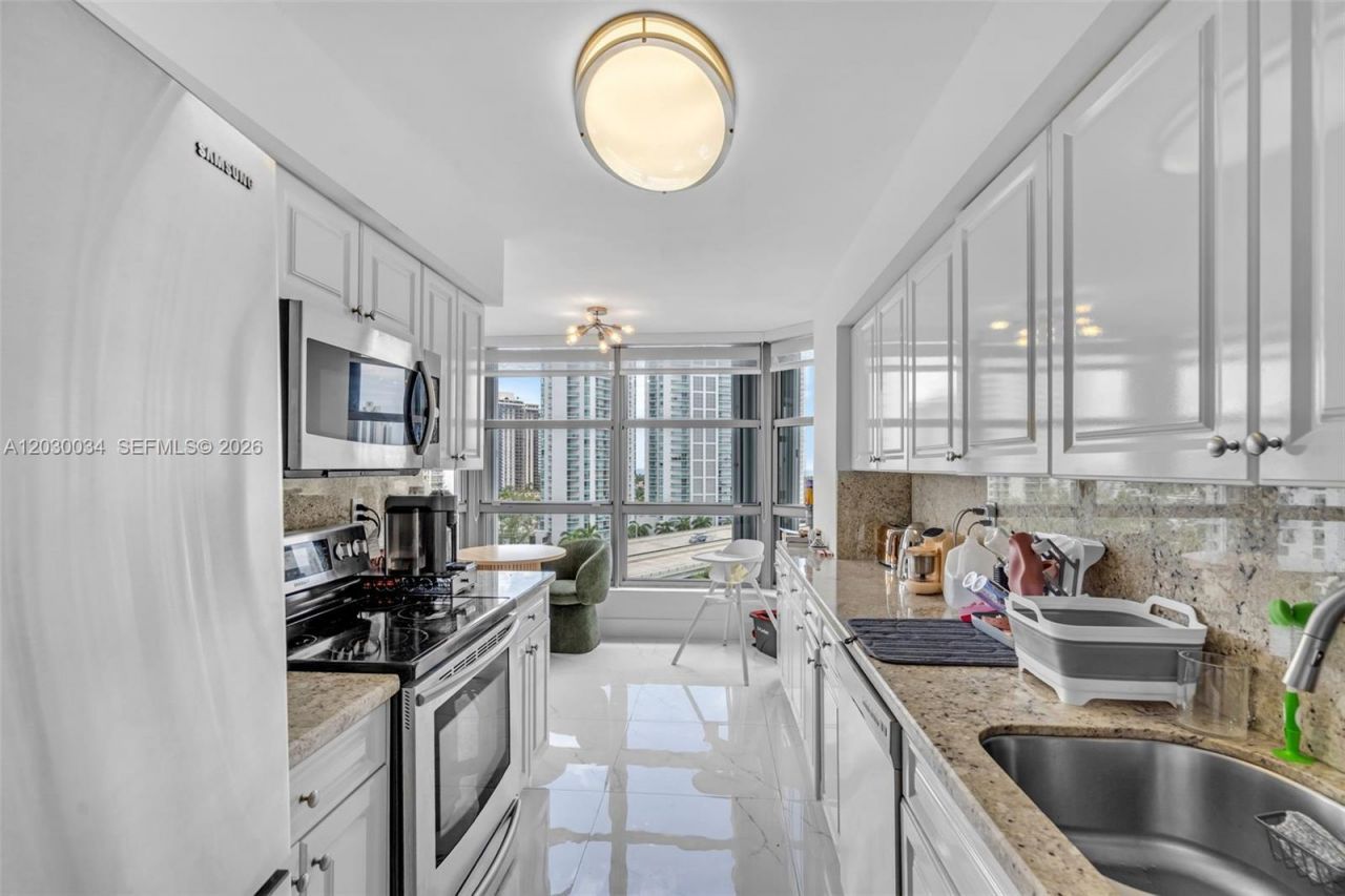 3500 Mystic Pointe Dr , Unit 1205, Aventura, FL 33180 Photo