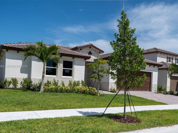 2988 SE 25th Ave , Homestead, FL 33035
