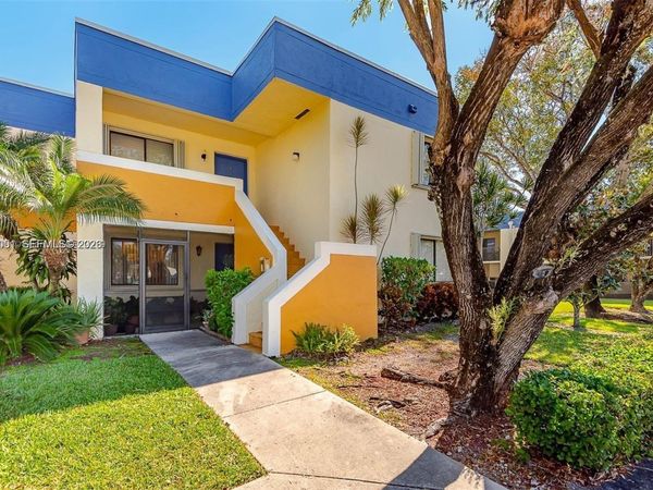 177 Lakeview Dr , Unit 104, Weston, FL 33326