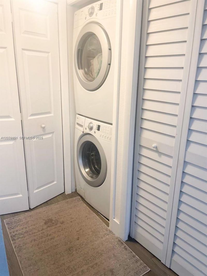 177 Lakeview Dr, Unit 104, Weston, FL 33326 Photo
