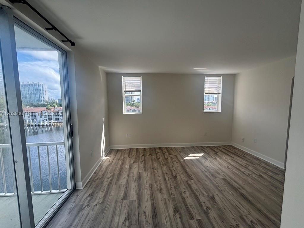 2999 Point East Dr , Unit C614, Aventura, FL 33160 Photo