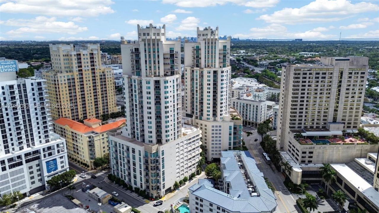 9012 S Dadeland Blvd, Miami, FL 33156 Photo