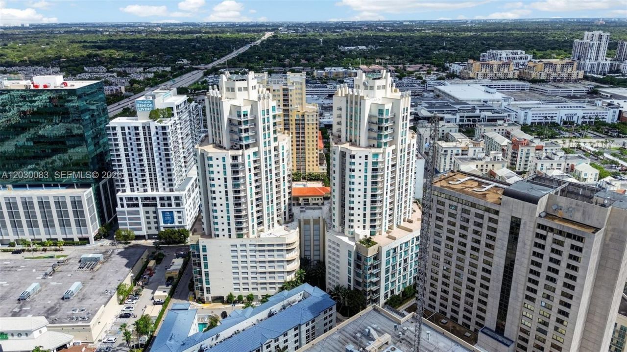 9012 S Dadeland Blvd, Miami, FL 33156 Photo