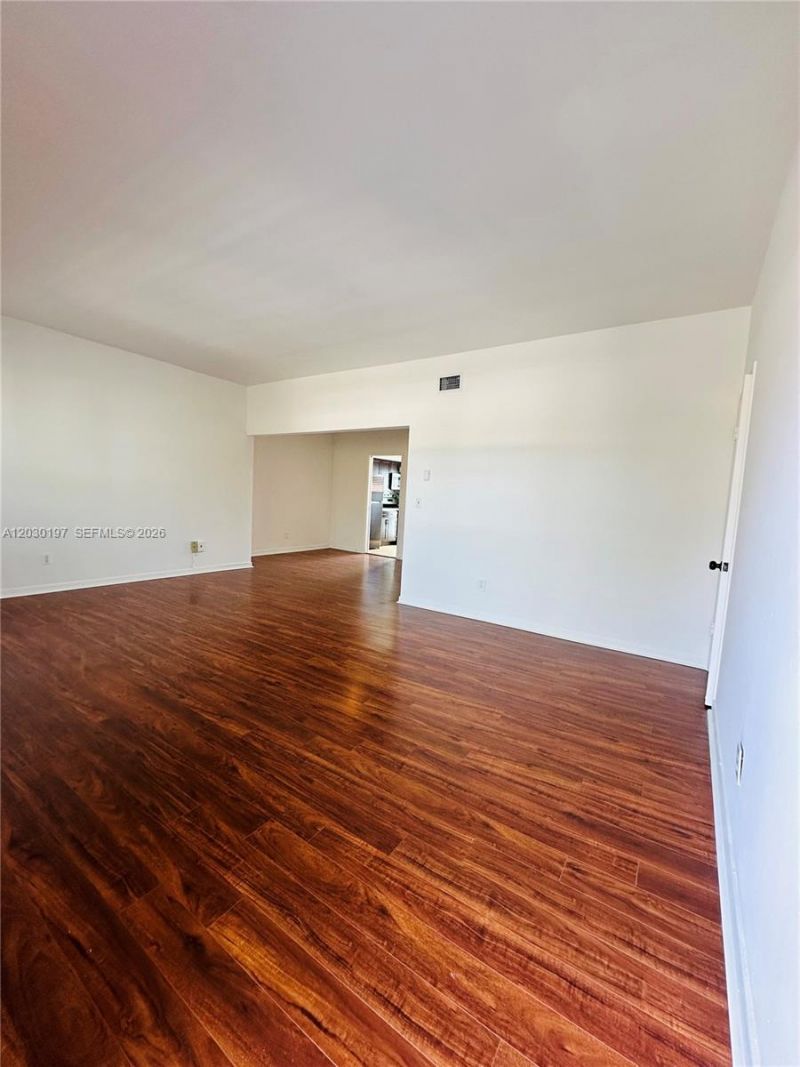 1905 Calais Dr , Unit 6, Miami Beach, FL 33141 Photo