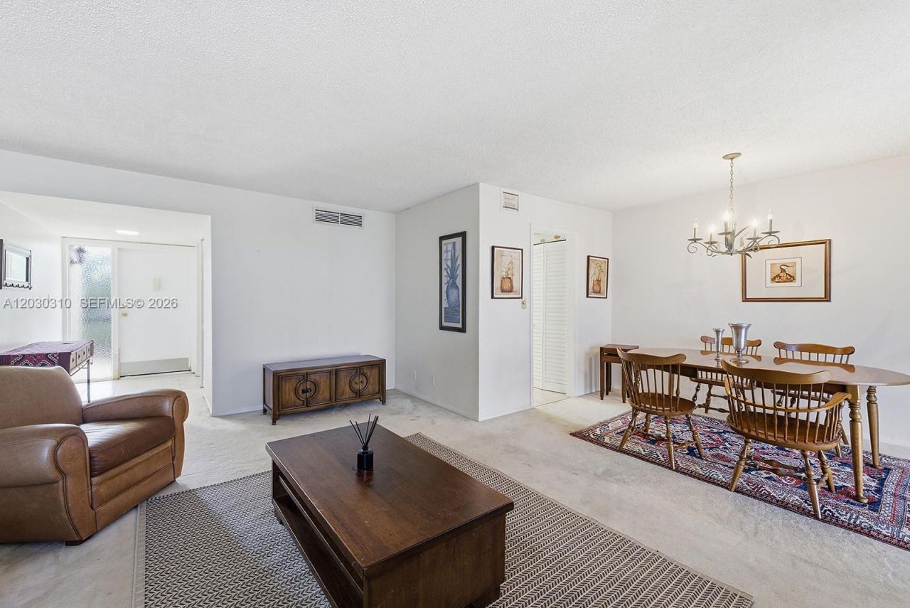 1309 Bridgewood Dr, Boca Raton, FL 33434 Photo