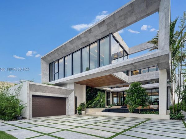 360 S Hibiscus Drive, Miami Beach, FL 33139