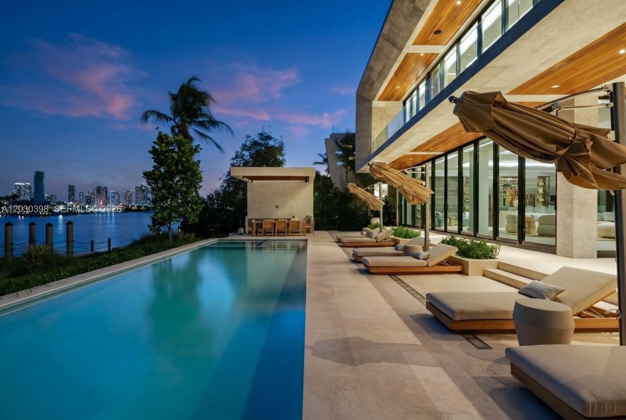 360 S Hibiscus Drive, Miami Beach, FL 33139 Photo