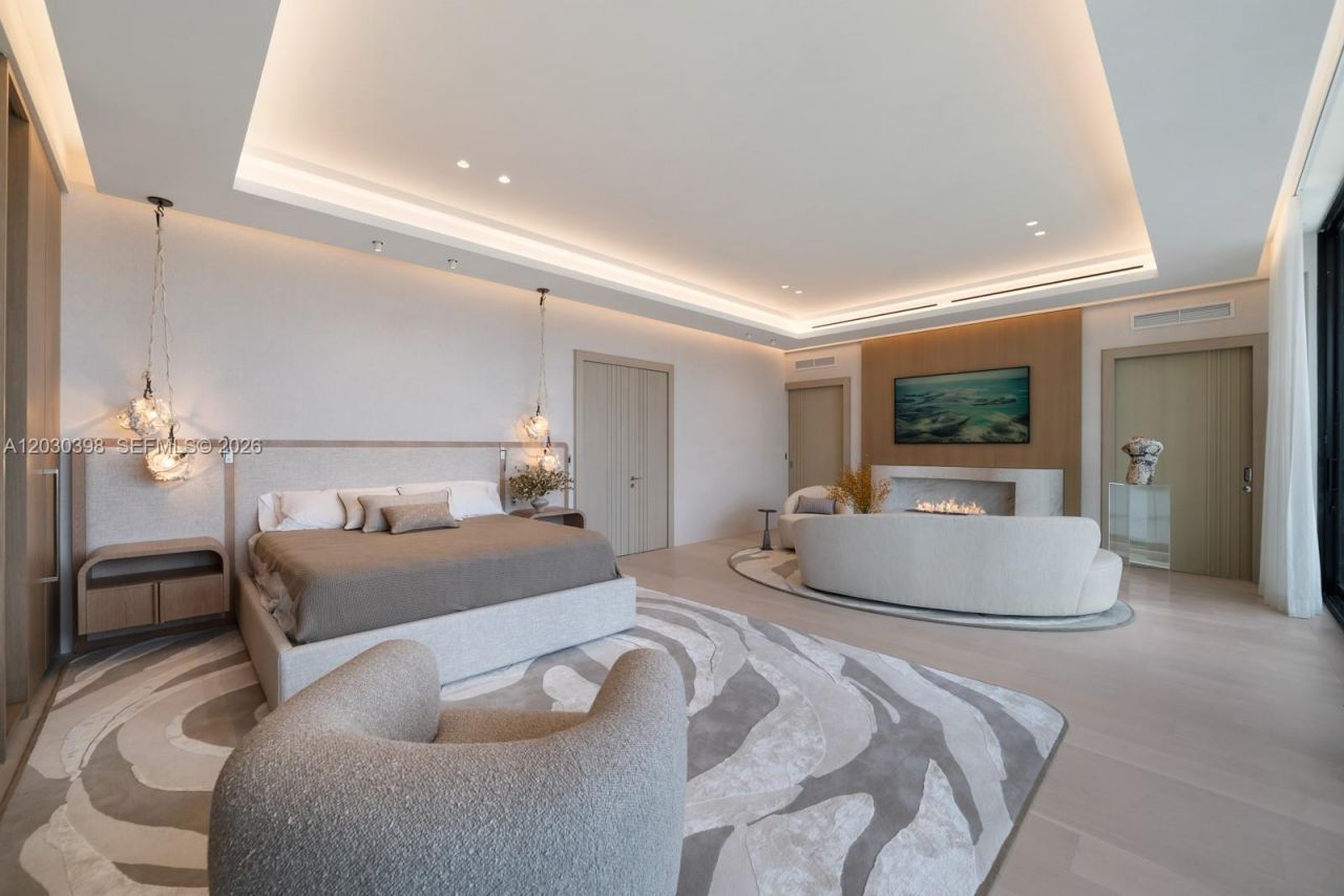 360 S Hibiscus Drive, Miami Beach, FL 33139 Photo