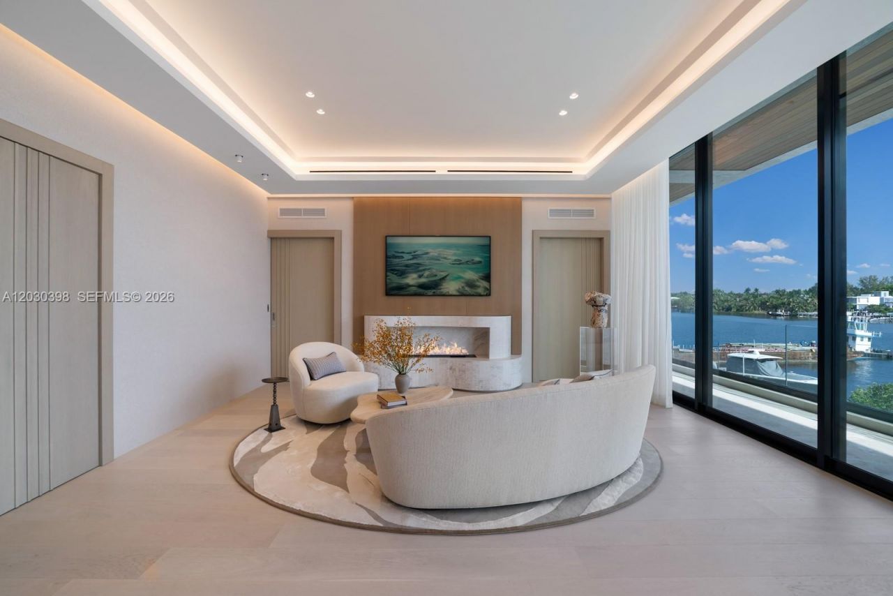 360 S Hibiscus Drive, Miami Beach, FL 33139 Photo