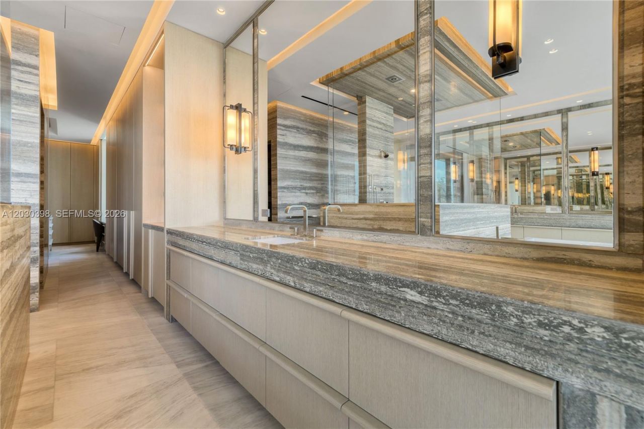 360 S Hibiscus Drive, Miami Beach, FL 33139 Photo