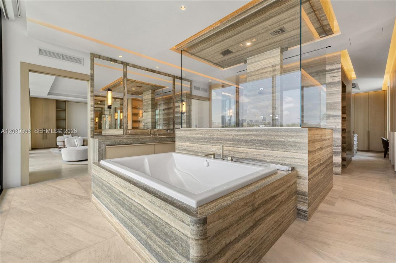 360 S Hibiscus Drive, Miami Beach, FL 33139 Photo