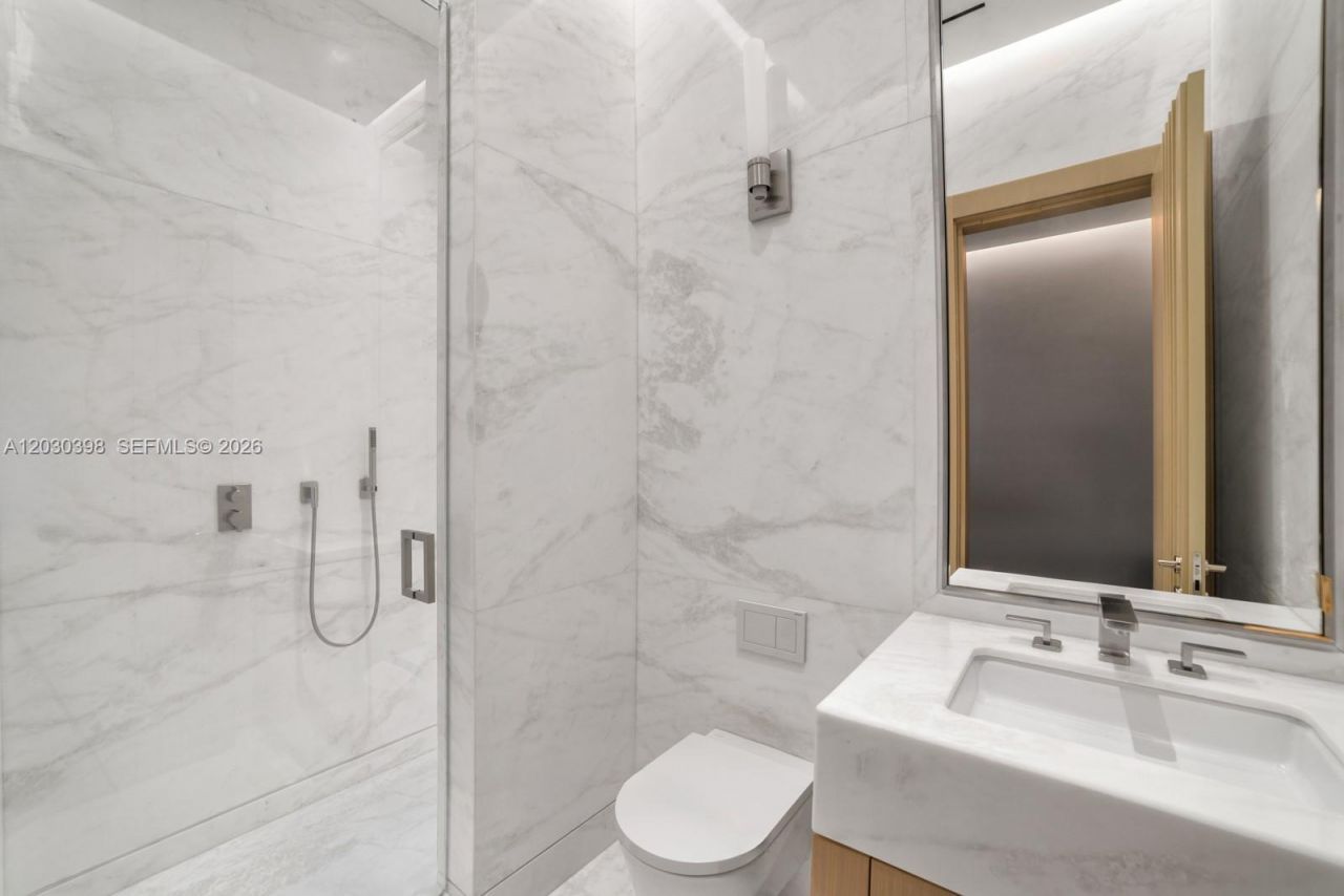 360 S Hibiscus Drive, Miami Beach, FL 33139 Photo