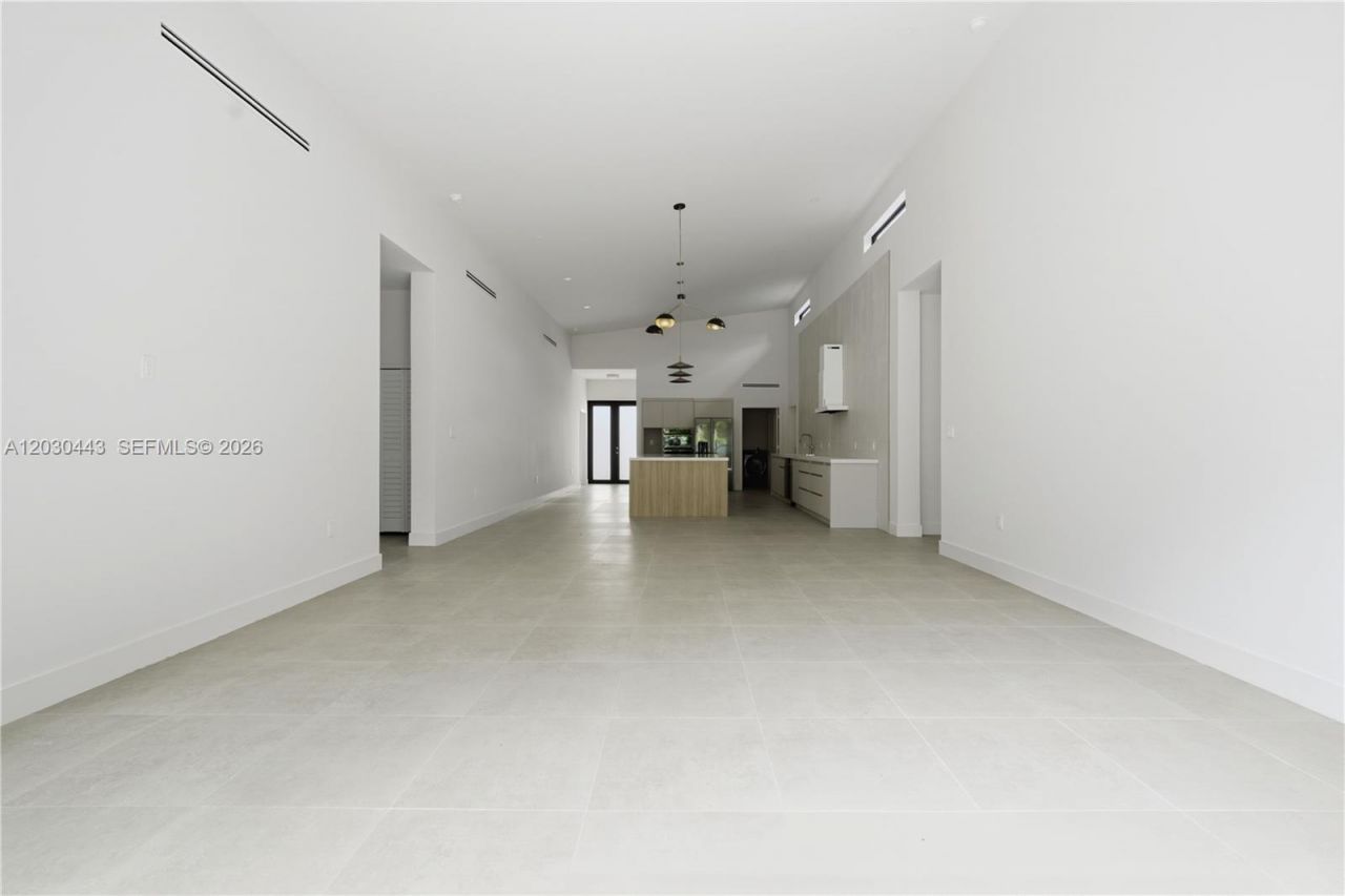 131 Miami Gardens Rd , West Park, FL 33023 Photo