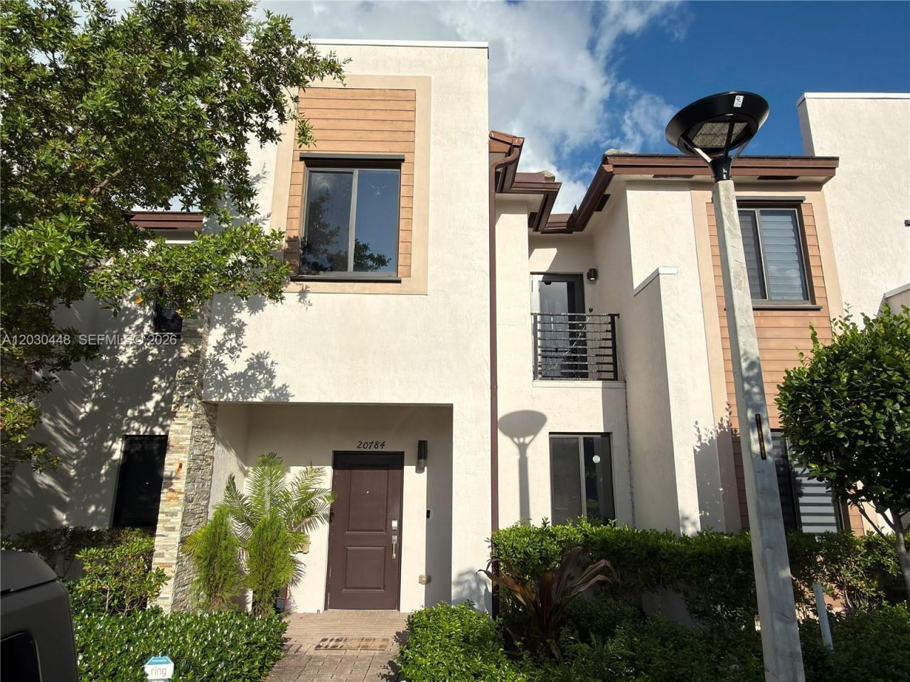5th NE 20784 , Unit 20784, Miami, FL 33179 Main Photo