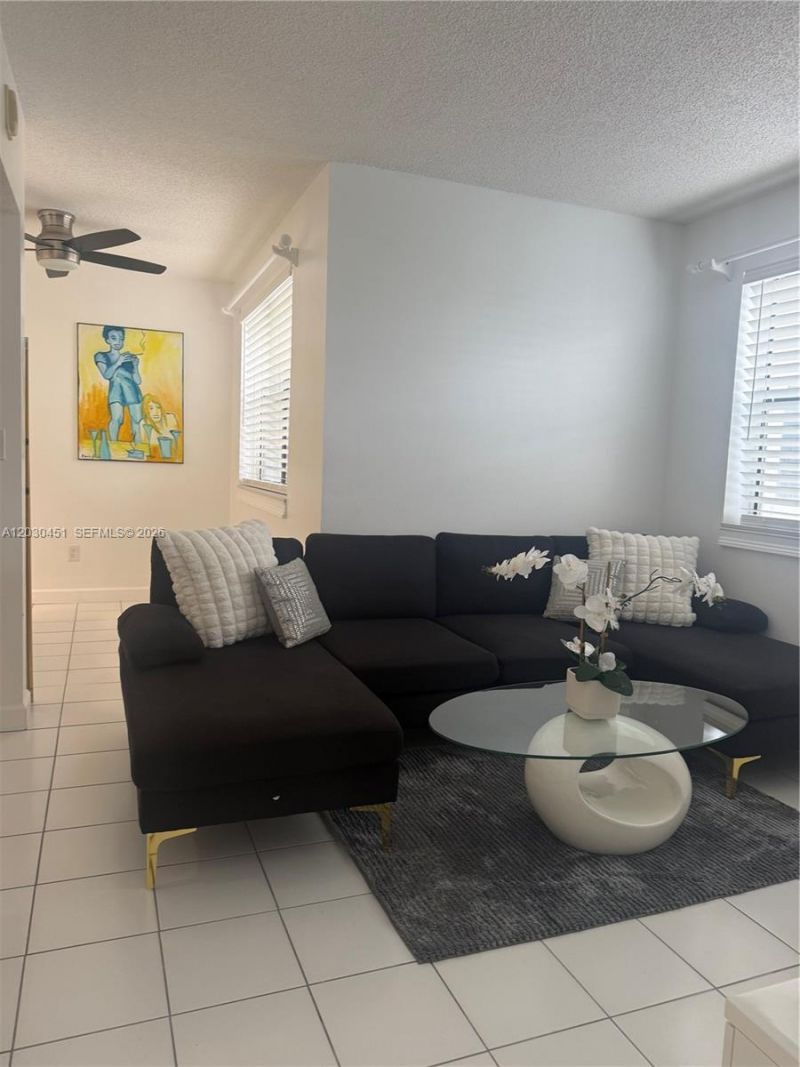 1390 Ocean Dr , Unit 302, Miami Beach, FL 33139 Photo