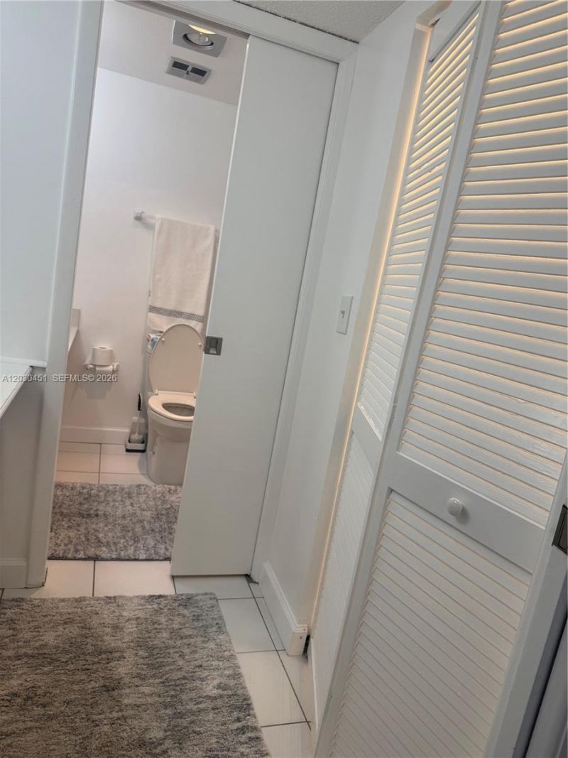 1390 Ocean Dr , Unit 302, Miami Beach, FL 33139 Photo