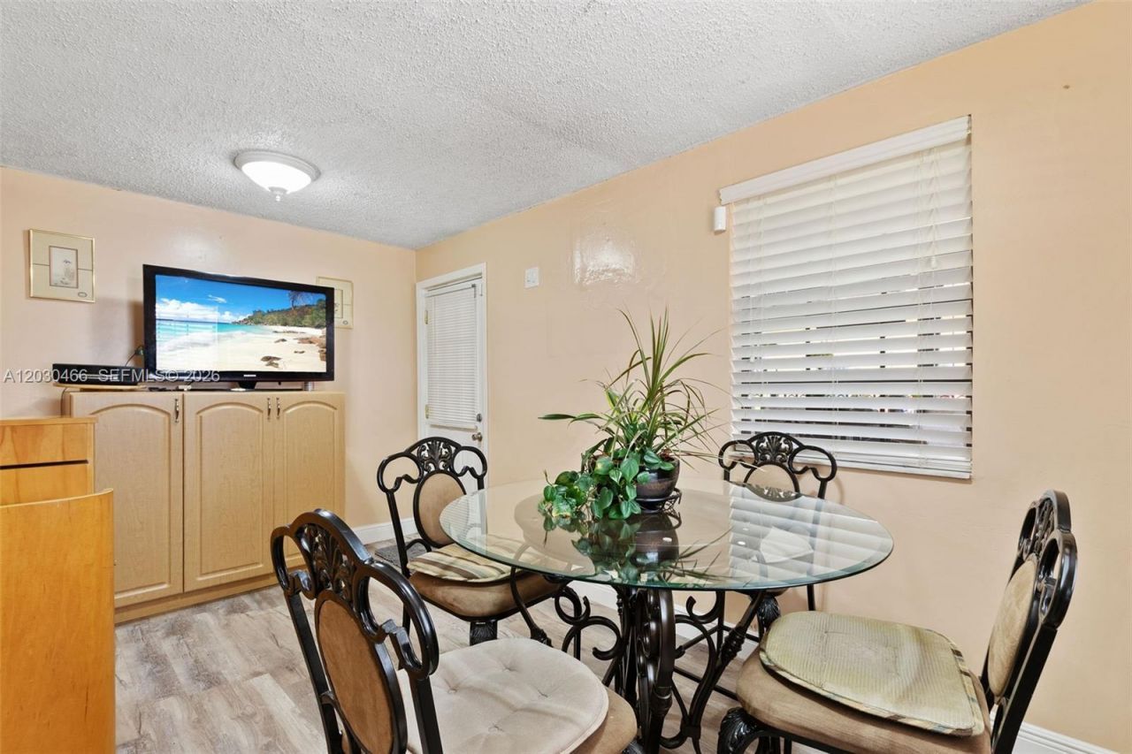 15600 NW 37th Pl , Miami Gardens, FL 33054 Photo