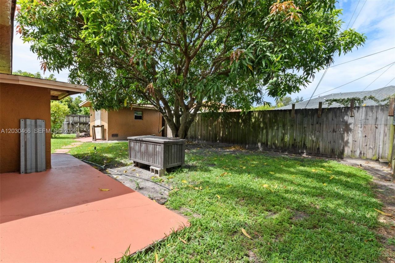 15600 NW 37th Pl , Miami Gardens, FL 33054 Photo