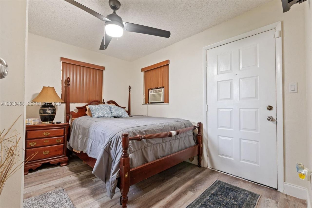 15600 NW 37th Pl , Miami Gardens, FL 33054 Photo