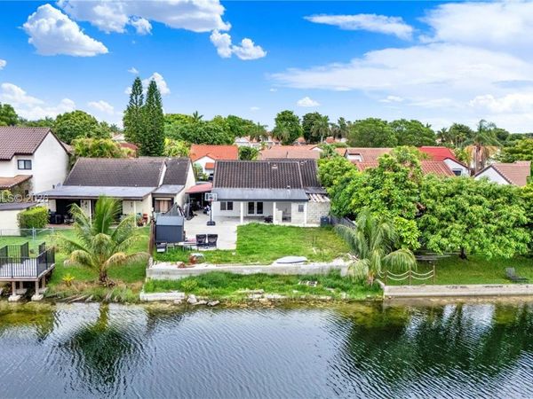 6661 SW 127th Path , Miami, FL 33183