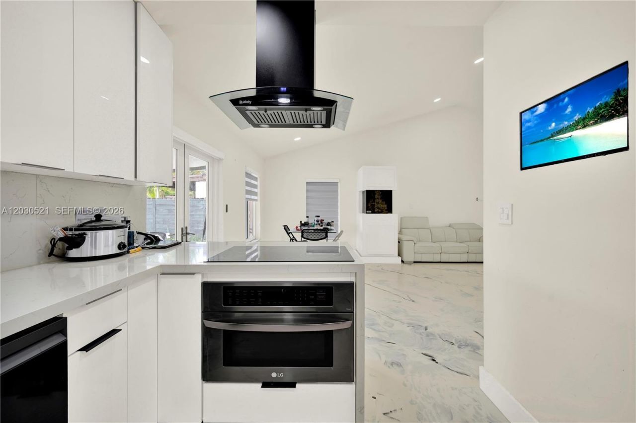 6661 SW 127th Path , Miami, FL 33183 Photo