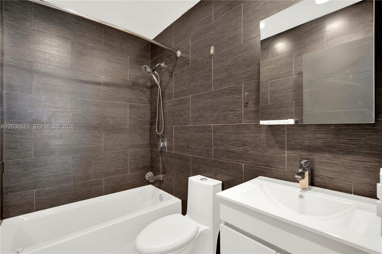 6661 SW 127th Path , Miami, FL 33183 Photo