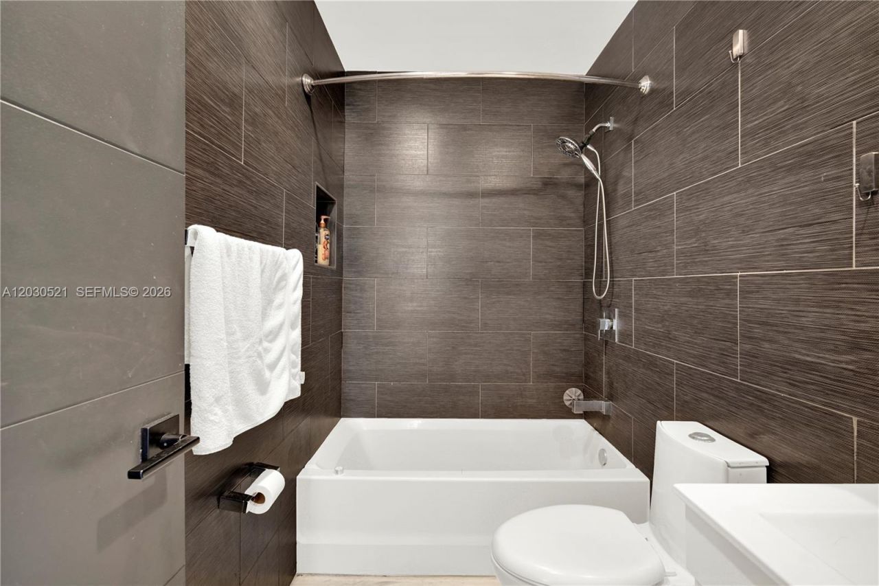 6661 SW 127th Path , Miami, FL 33183 Photo