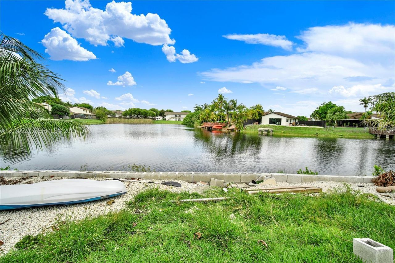 6661 SW 127th Path , Miami, FL 33183 Photo