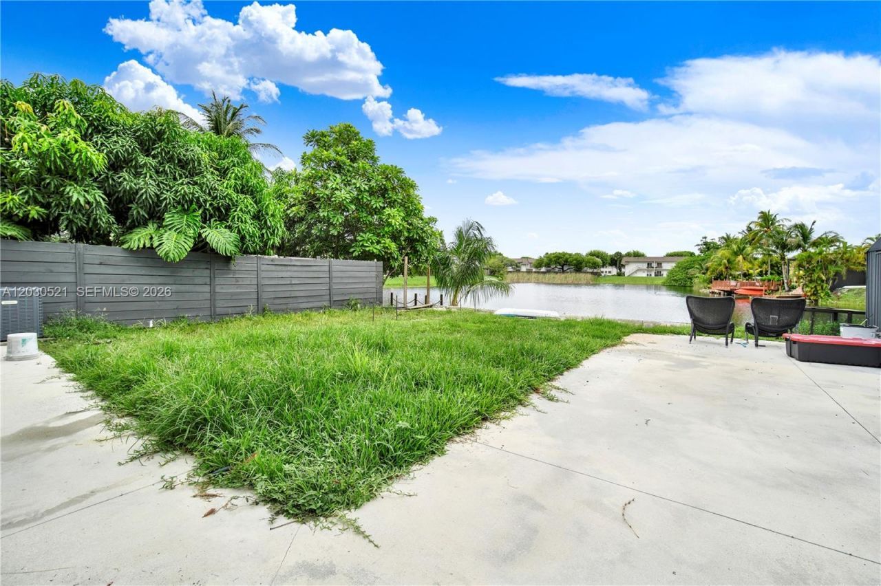 6661 SW 127th Path , Miami, FL 33183 Photo