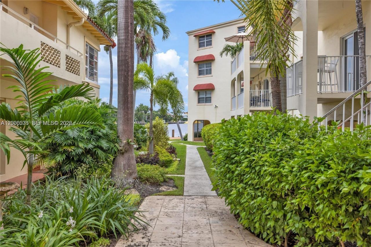 341 N Birch Rd , Unit 315, Fort Lauderdale, FL 33304 Photo