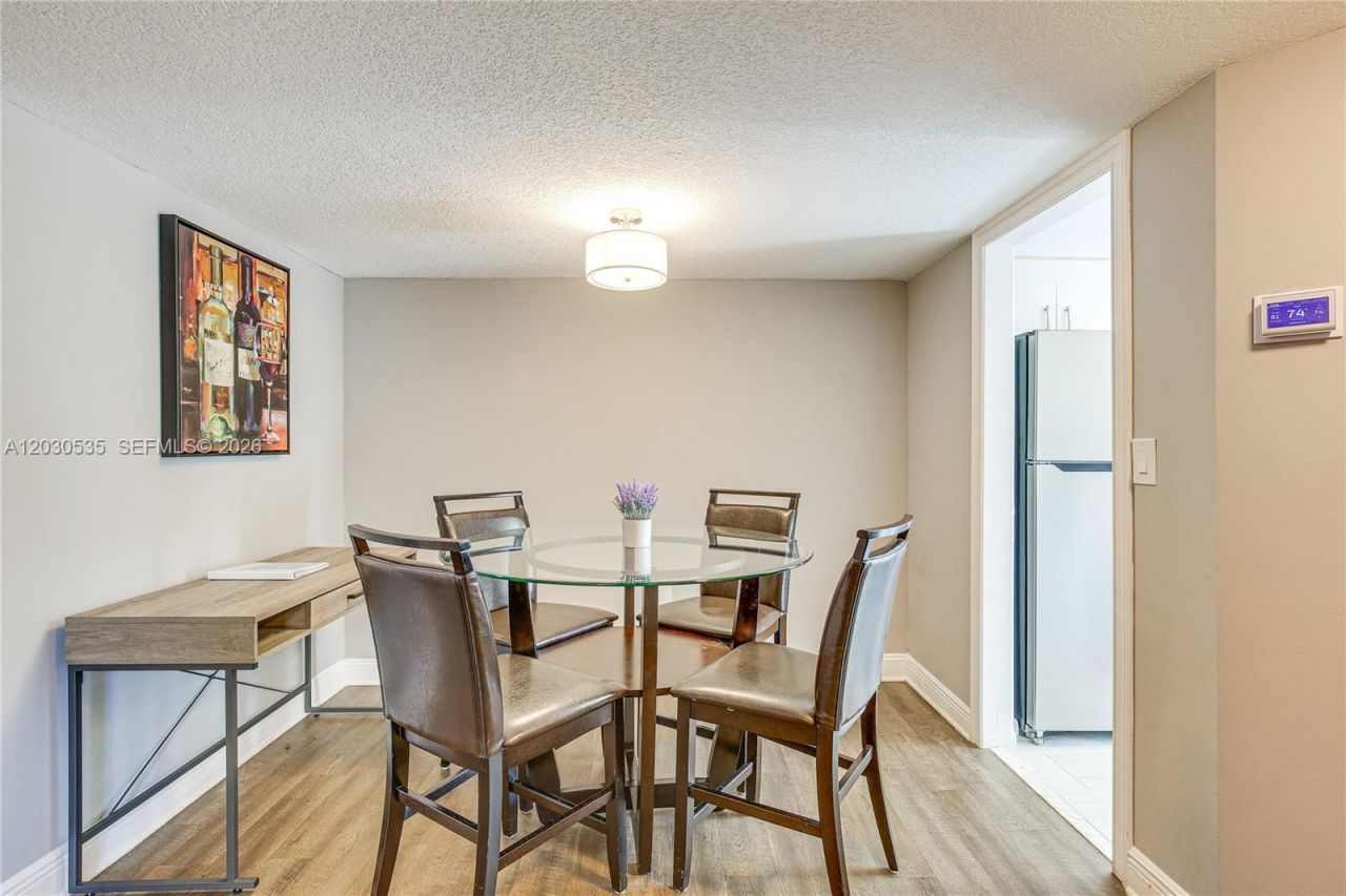 341 N Birch Rd , Unit 315, Fort Lauderdale, FL 33304 Photo