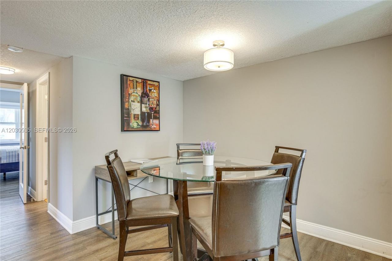 341 N Birch Rd , Unit 315, Fort Lauderdale, FL 33304 Photo