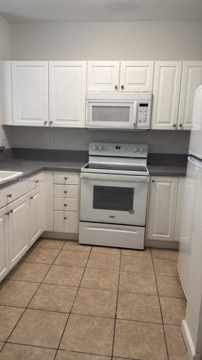 1398 NE 33rd Ave, Unit 101-25, Homestead, FL 33033 Photo