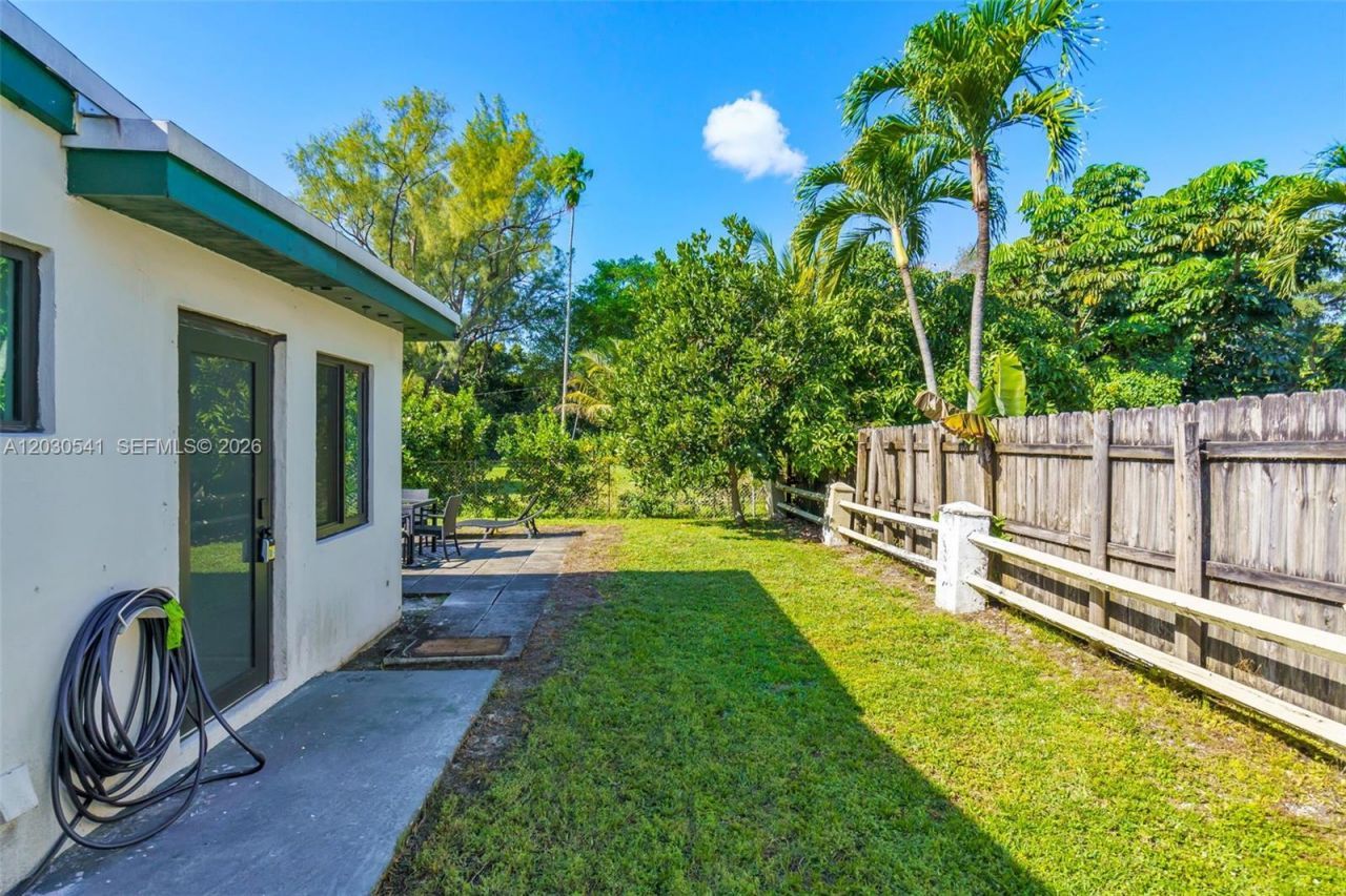 11534 NE 13th Ave , Miami, FL 33161 Photo