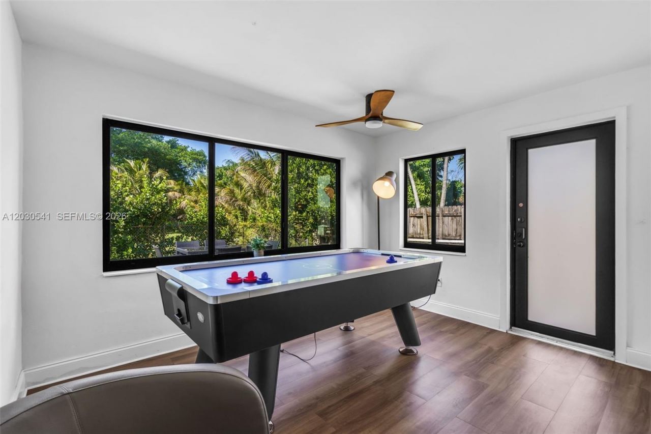 11534 NE 13th Ave , Miami, FL 33161 Photo