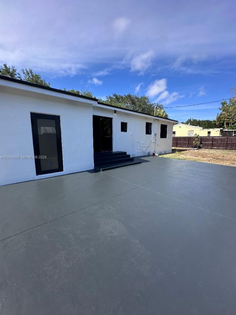 2750 Washington St , Hollywood, FL 33020 Photo