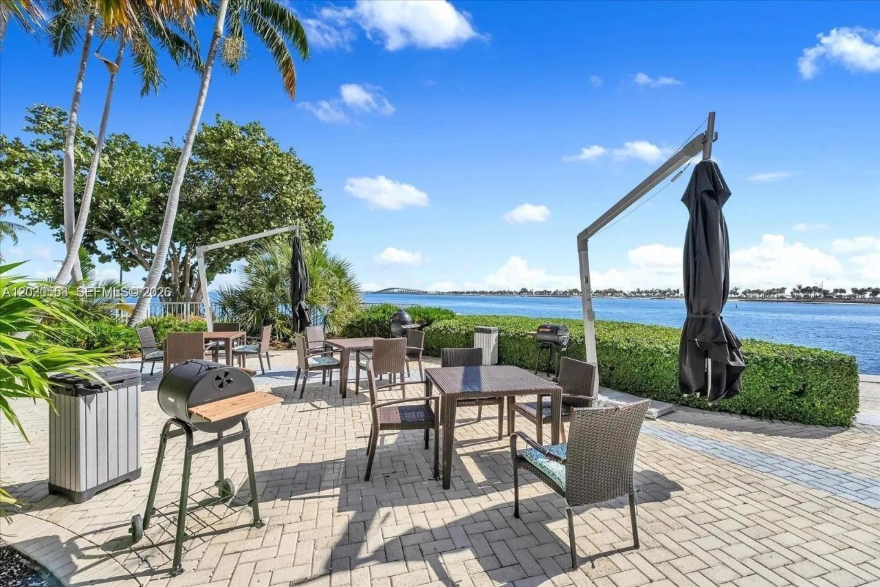 2451 Brickell Ave , Unit 5G, Miami, FL 33129 Photo