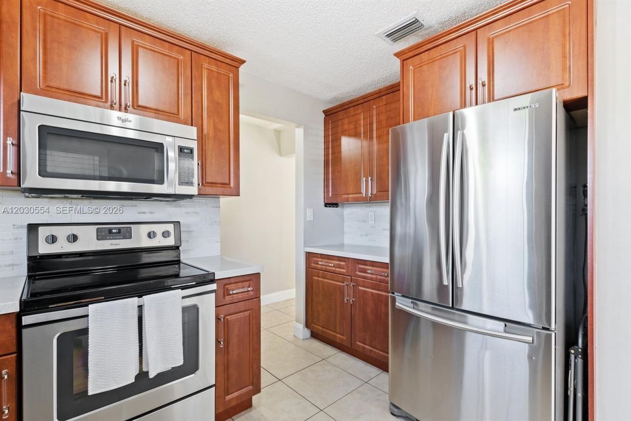4119 Coral Springs Dr , Unit C6, Coral Springs, FL 33065 Photo