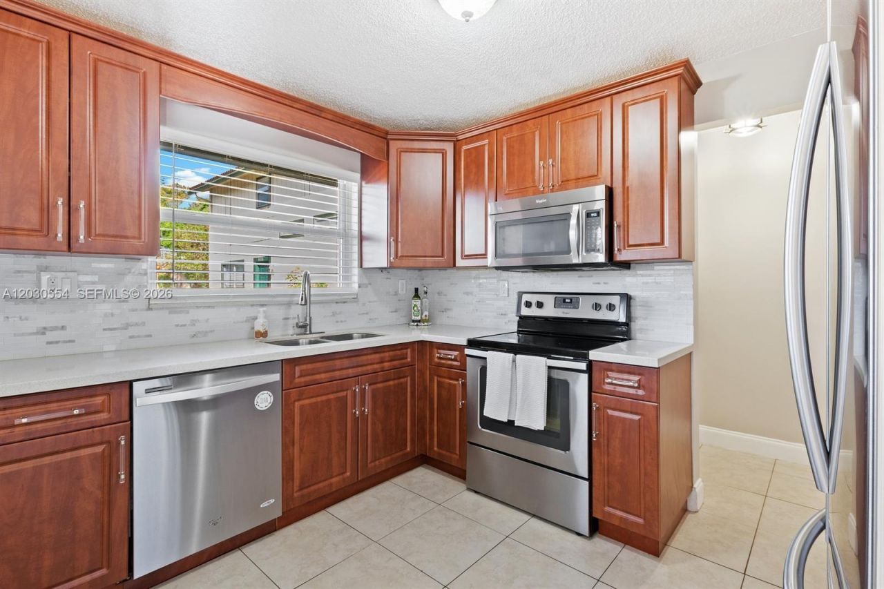 4119 Coral Springs Dr , Unit C6, Coral Springs, FL 33065 Photo