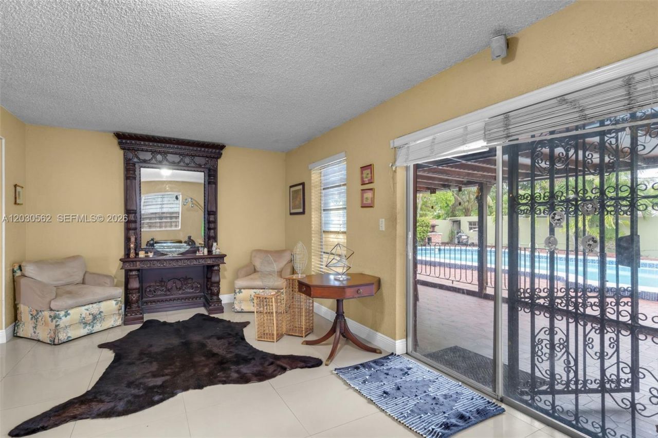 1320 SW 84th Ave , Miami, FL 33144 Photo