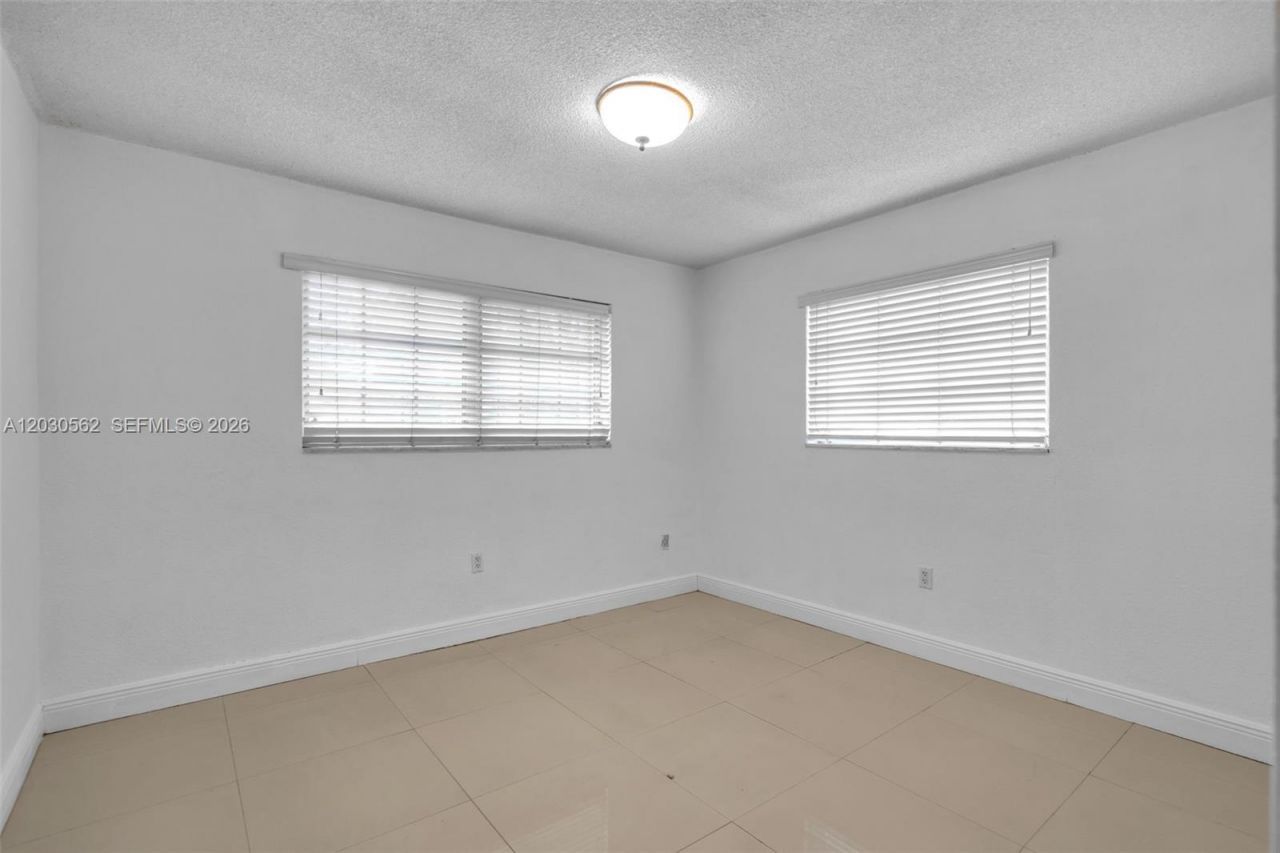 1320 SW 84th Ave , Miami, FL 33144 Photo