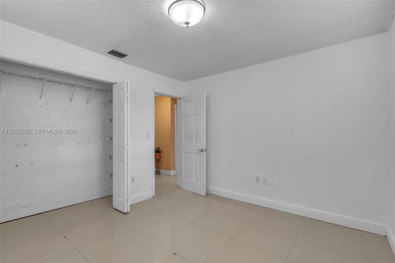 1320 SW 84th Ave , Miami, FL 33144 Photo