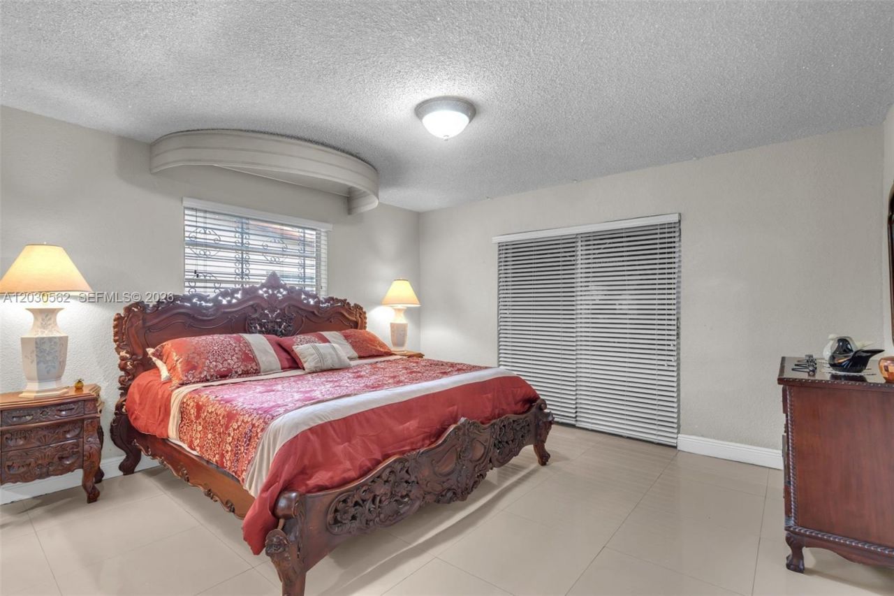 1320 SW 84th Ave , Miami, FL 33144 Photo