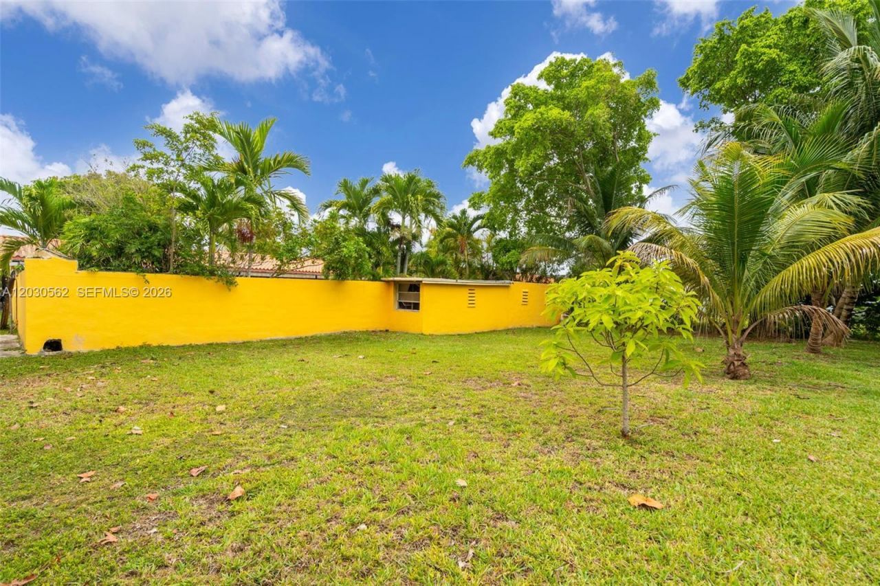 1320 SW 84th Ave , Miami, FL 33144 Photo