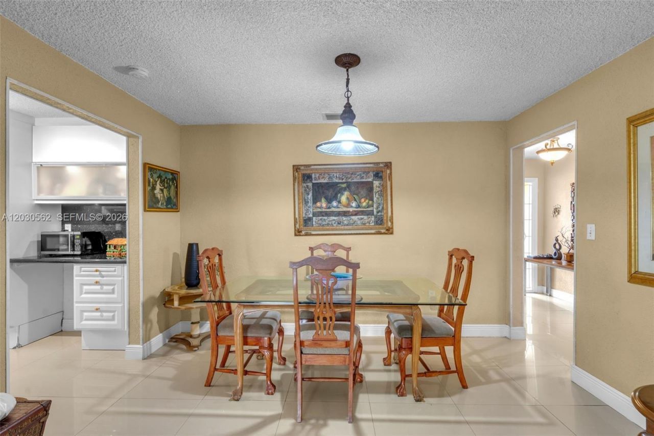 1320 SW 84th Ave , Miami, FL 33144 Photo