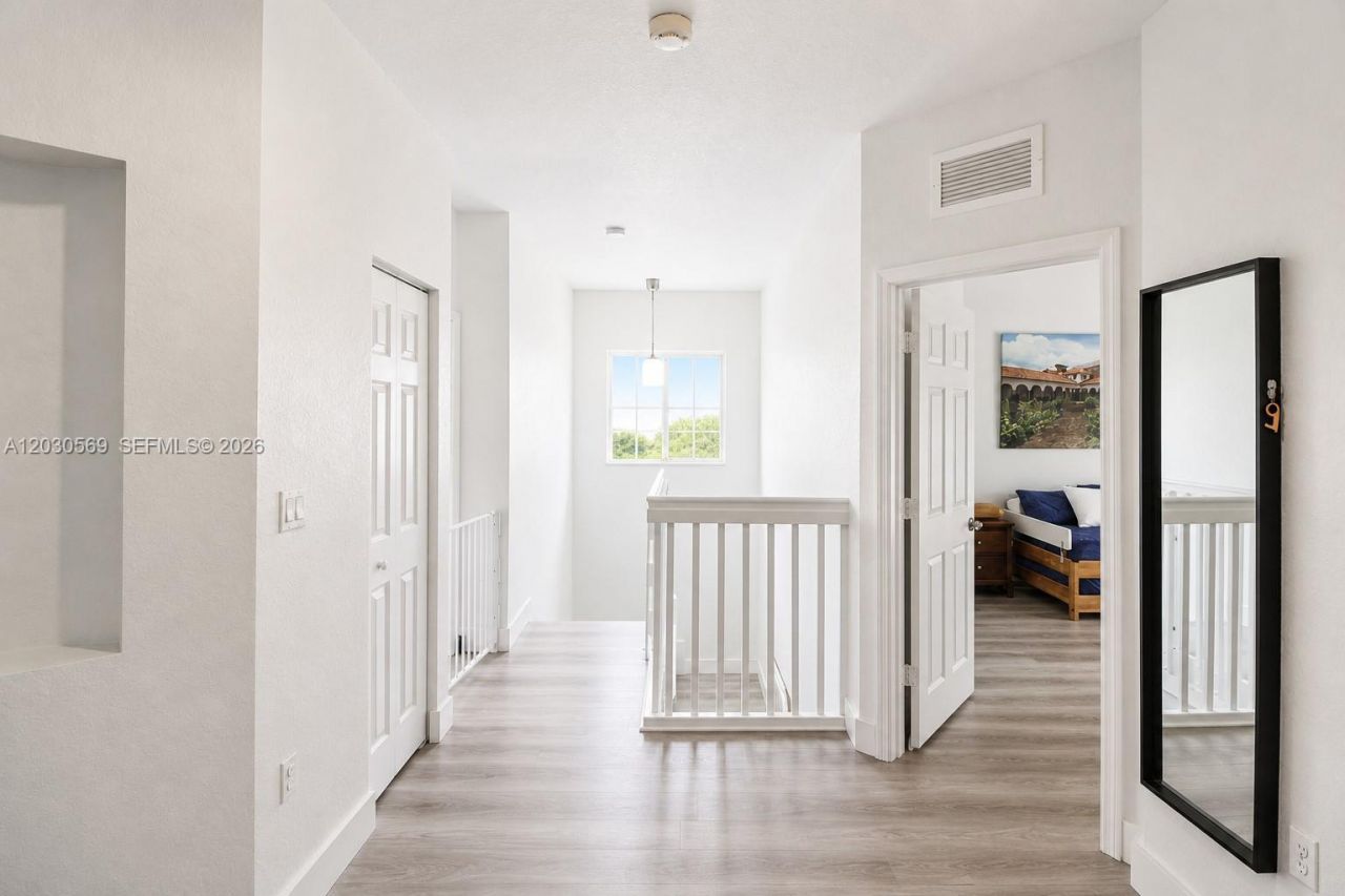 2564 SW 147th Path , Miami, FL 33185 Photo
