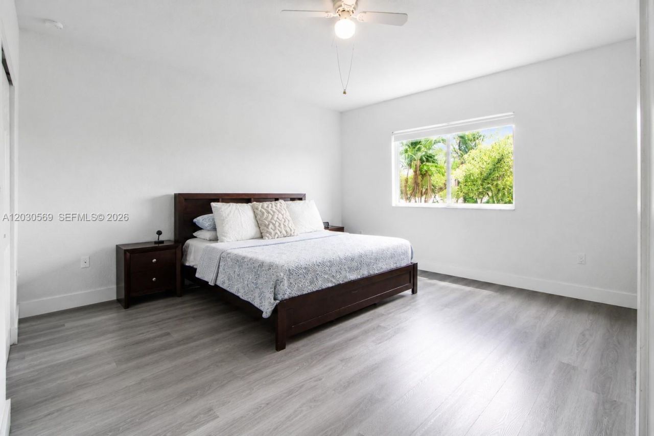 2564 SW 147th Path , Miami, FL 33185 Photo