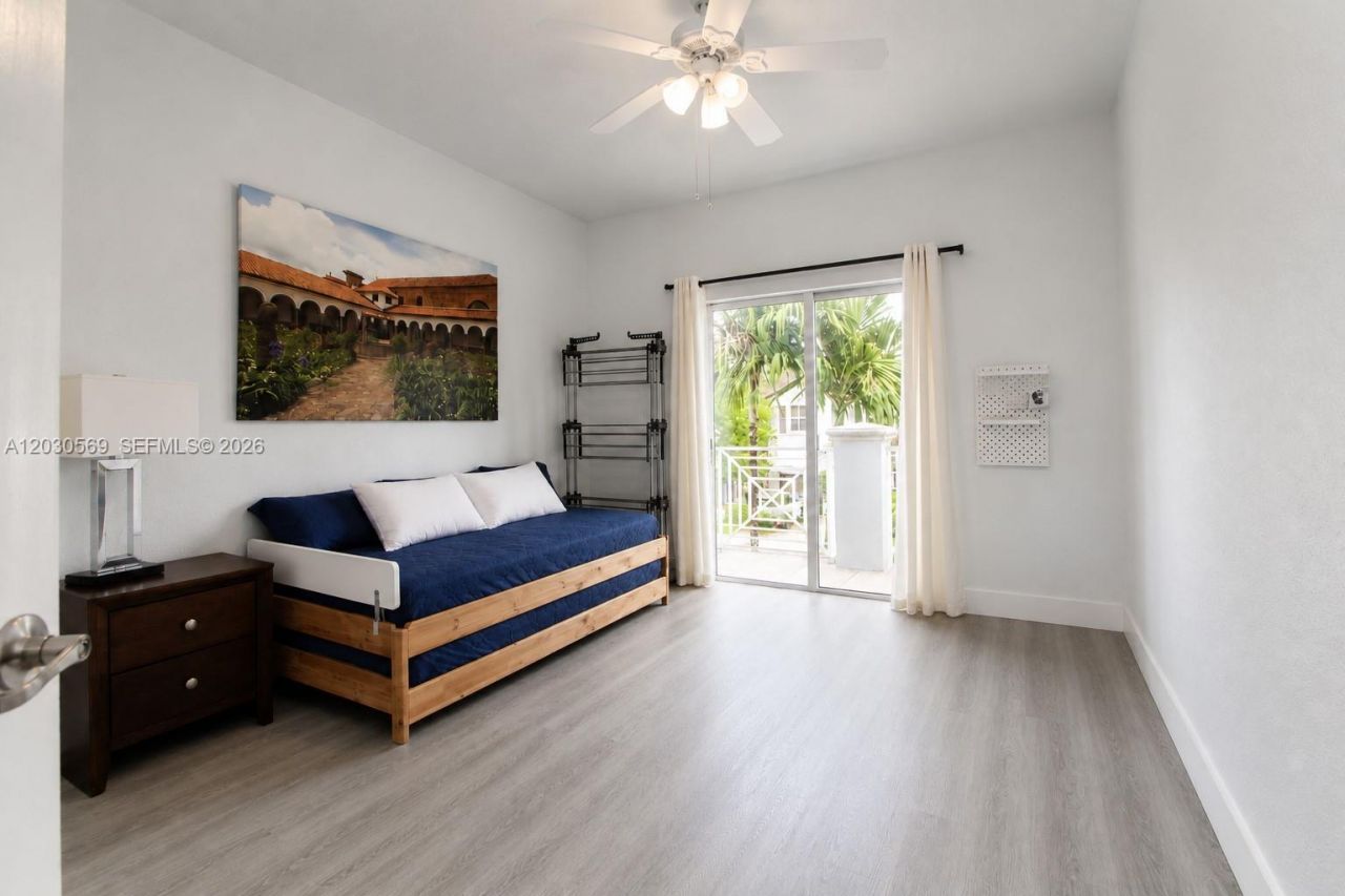 2564 SW 147th Path , Miami, FL 33185 Photo