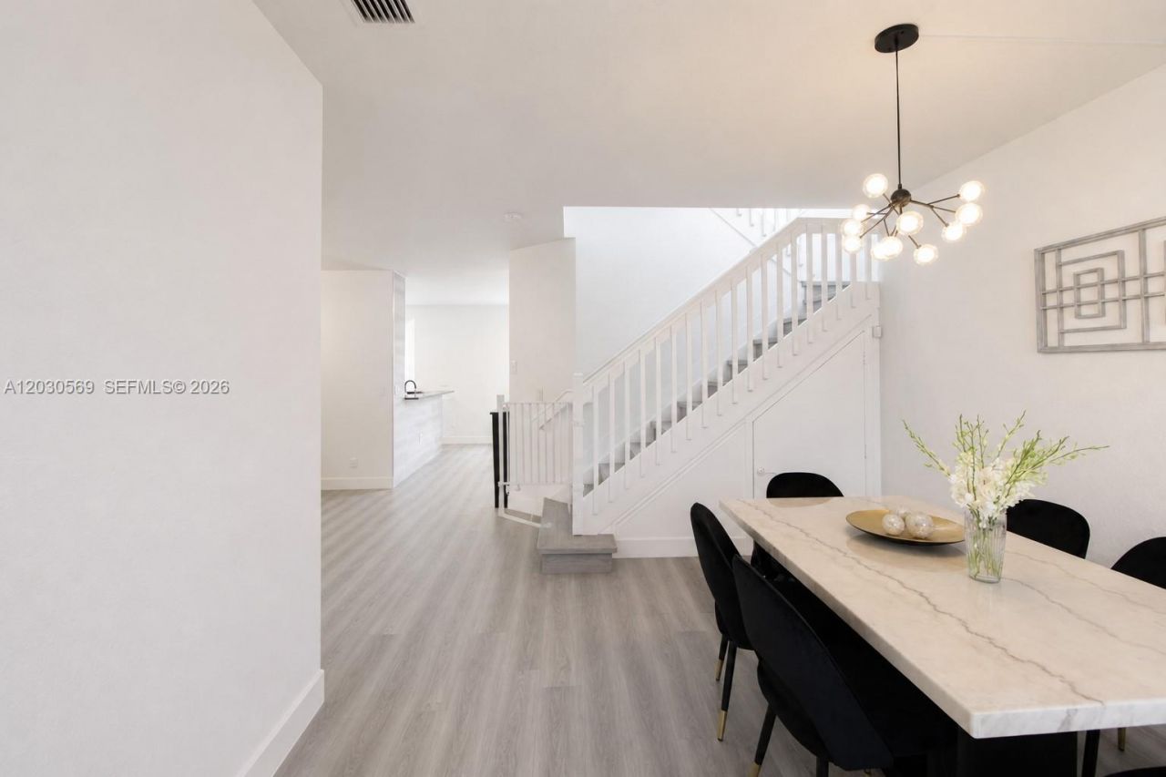 2564 SW 147th Path , Miami, FL 33185 Photo